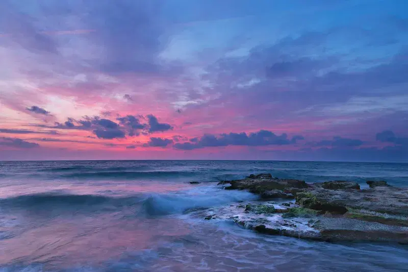 Cover Image for Embracing Nature: The Benefits of Ocean Views on Mental Health