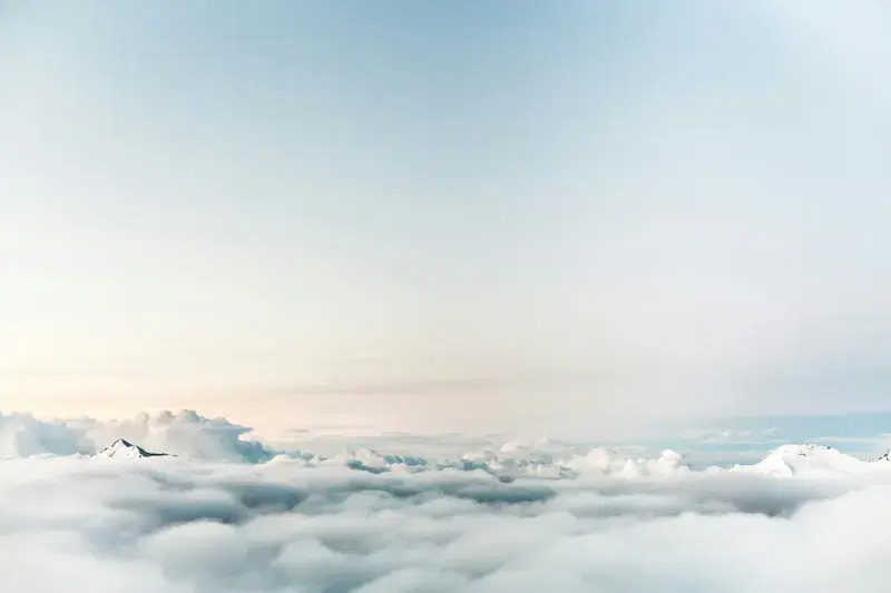 Cover Image for Embracing Nature: The Benefits of Cloud Watching for Mindfulness