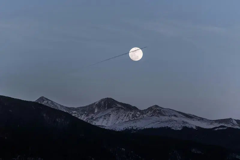 Cover Image for Embracing Nature's Rhythms: The Healing Power of Full Moons