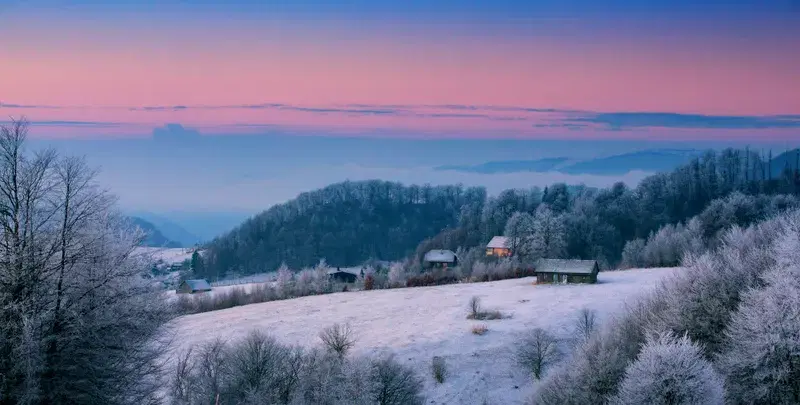 Cover Image for Embracing the Dawn: A Photo Journey to Mindfulness