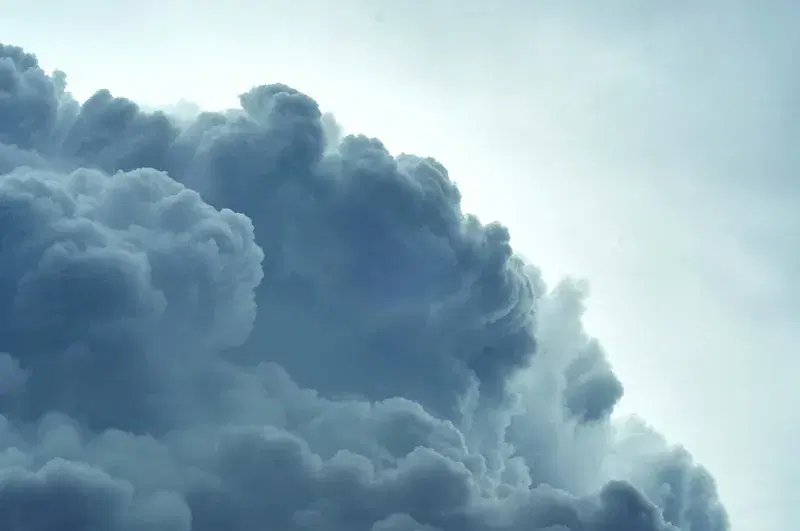 Cover Image for Finding Calm in Nature: The Beauty of Nimbus Clouds