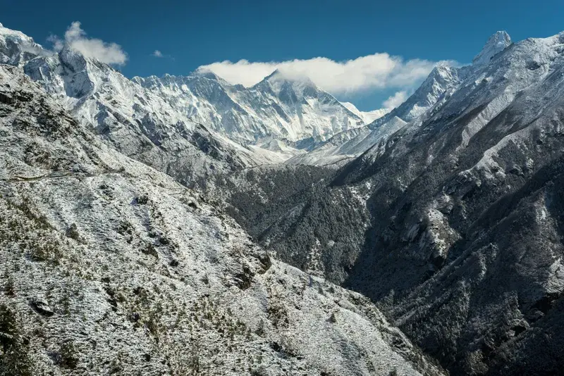 Cover Image for Finding Mindfulness in Nature: The Benefits of Alpine Retreats