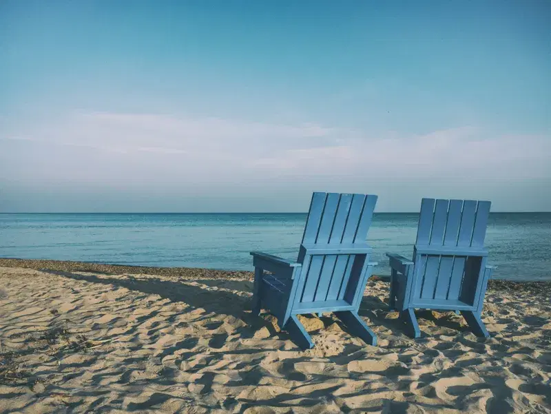 Cover Image for Finding Peace by the Water: The Benefits of Outdoor Relaxation