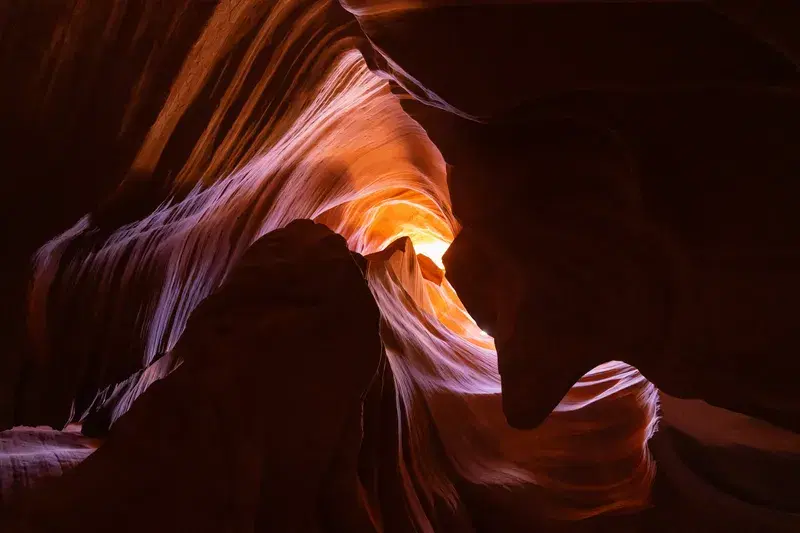 Cover Image for Finding Peace in Nature: The Spiritual Benefits of Visiting Antelope Canyon