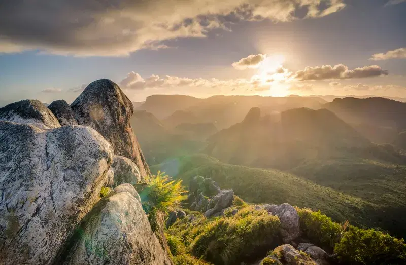 Cover Image for Finding Peace in Nature: The Benefits of Mountain Landscapes