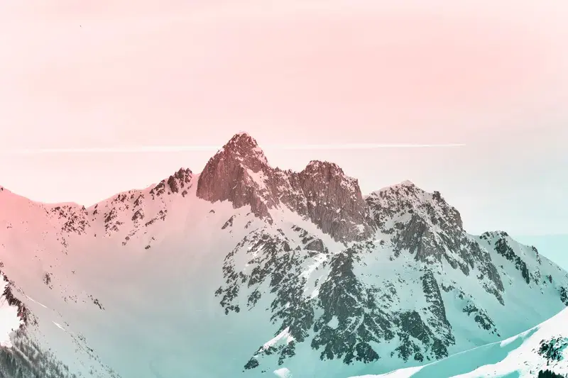 Cover Image for Finding Peace in Nature: The Wellness Benefits of Hiking in South Tyrol