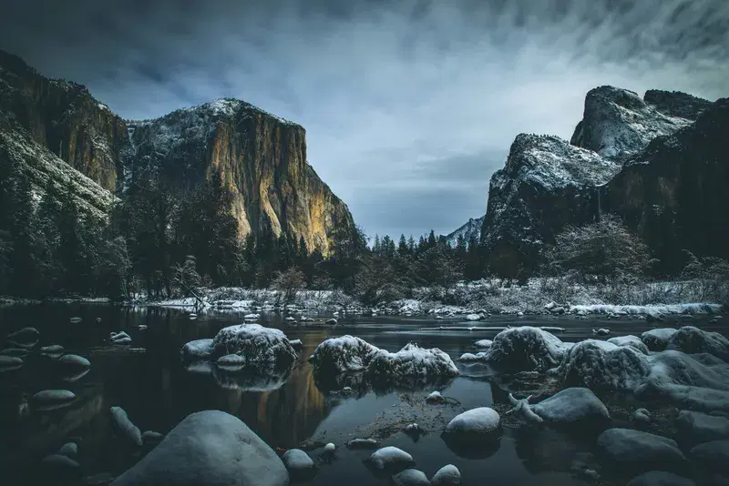 Cover Image for Finding Peace in Nature: The Importance of Natural Landscapes