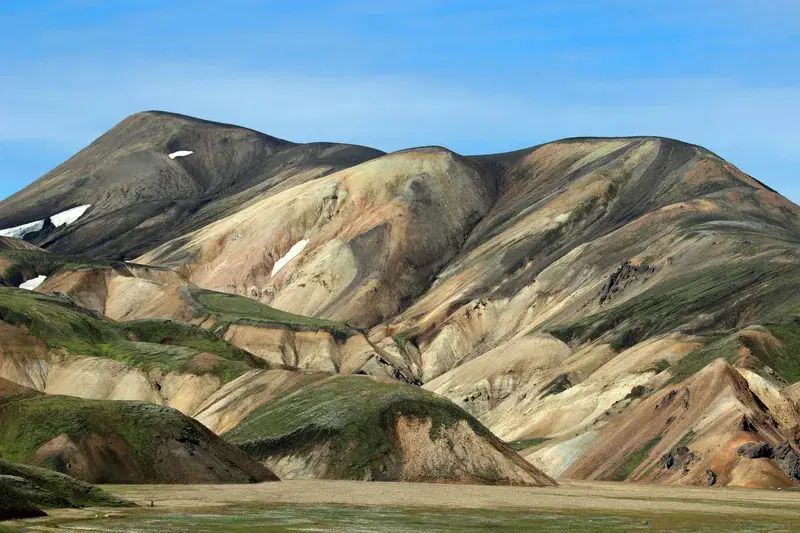 Cover Image for Finding Peace in Nature: The Serenity of Landmannalaugar