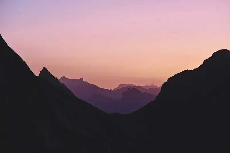 Cover Image for Finding Peace in Nature: The Benefits of Outdoor Sunsets