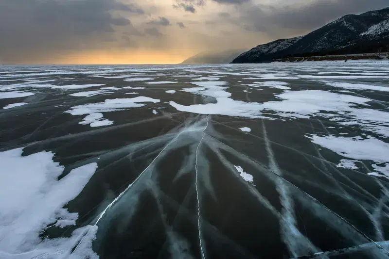 Cover Image for Finding Peace in Nature: The Benefits of Winter Landscapes