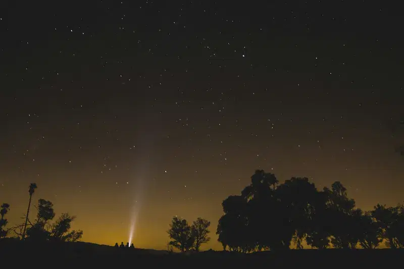 Cover Image for Finding Peace Under the Stars: A Guide to Mindfulness in Nature