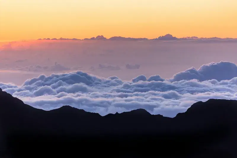 Cover Image for Finding Serenity in Nature: The Healing Power of Dense Clouds