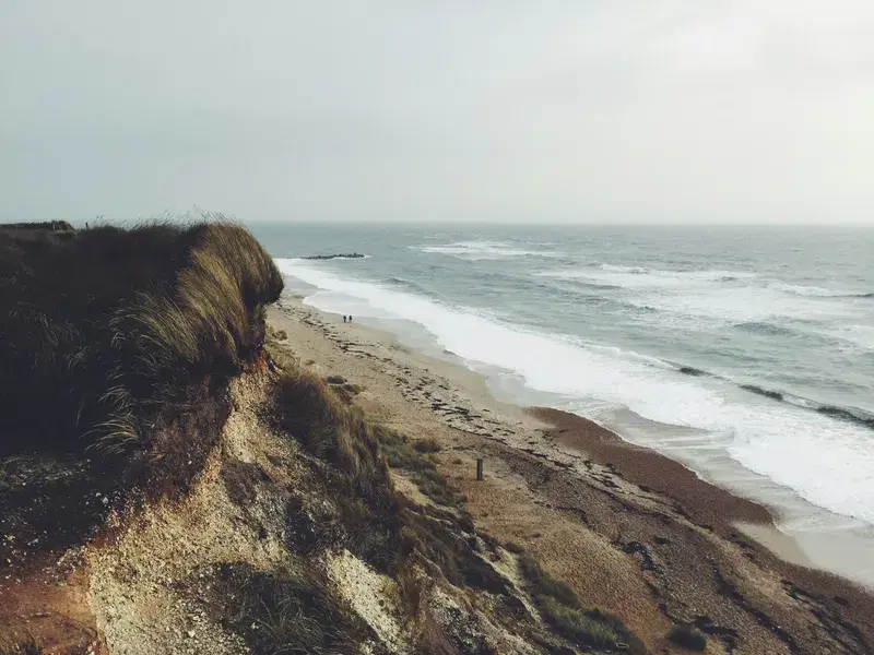 Cover Image for Finding Tranquility by the Seaside: Benefits of Coastal Mindfulness