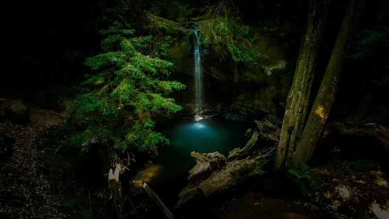 Cover Image for Finding Zen by the Water: The Benefits of Natural Waterfalls