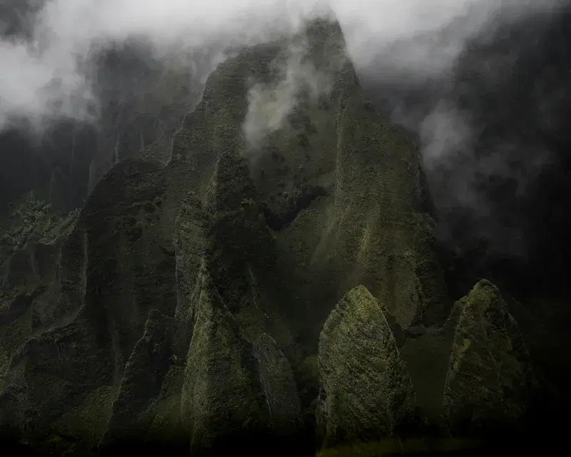 Cover Image for The Healing Power of Nature: Mountain Retreats