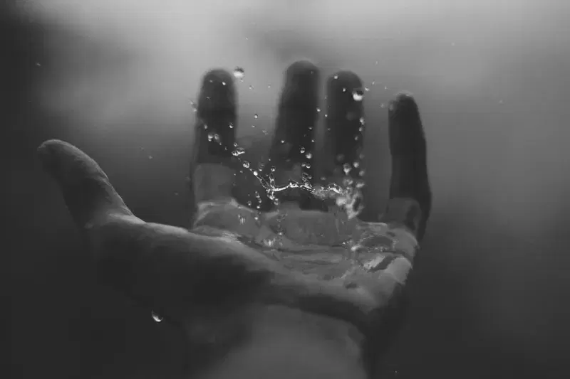 Cover Image for The Mindful Benefits of Nature: Embracing Water in Our Lives
