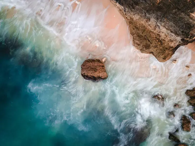 Cover Image for Finding Serenity by the Sea: Mindfulness Practices at the Beach