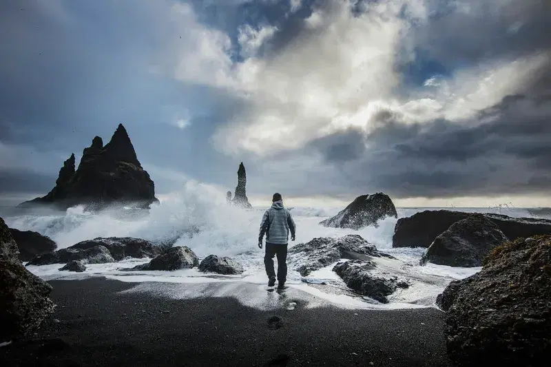 Cover Image for Finding Mindfulness in Nature: The Beach Experience