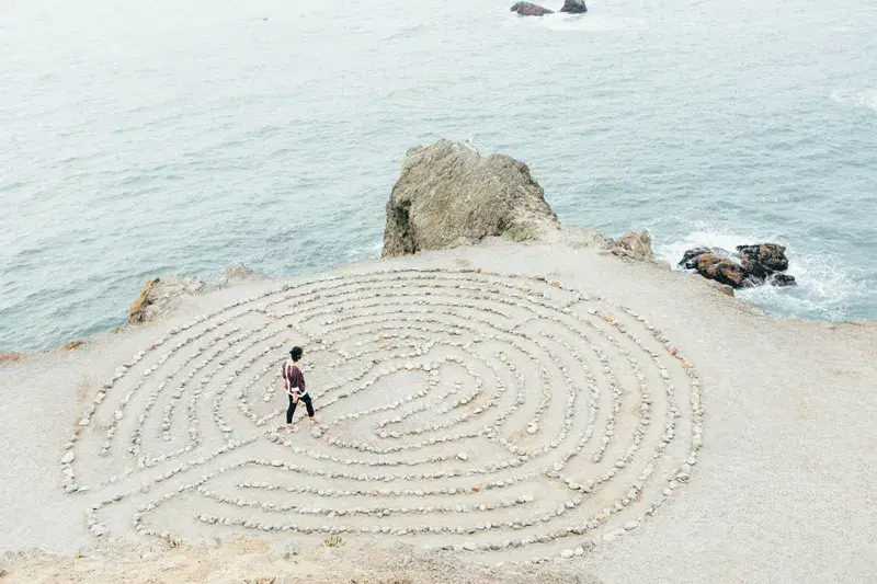 Cover Image for Finding Mindfulness in Nature: A Walk on the Beach