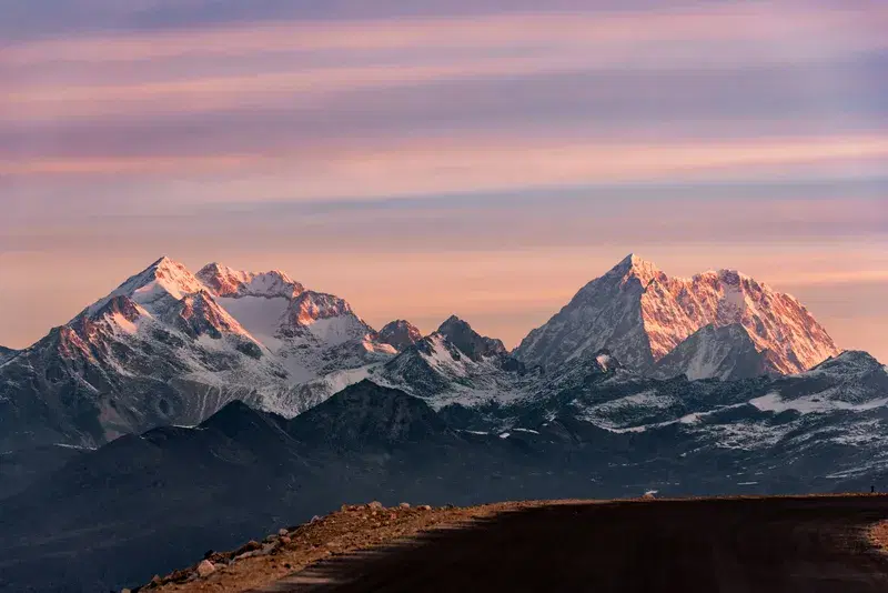 Cover Image for Finding Mindfulness in Nature: The Peace of Snow-Covered Mountains