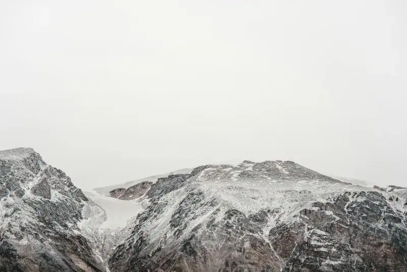 Cover Image for Finding Mindfulness in Winter Scenery: The Benefits of Hiking