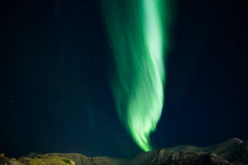 Cover Image for Embracing Nature: The Healing Power of the Northern Lights