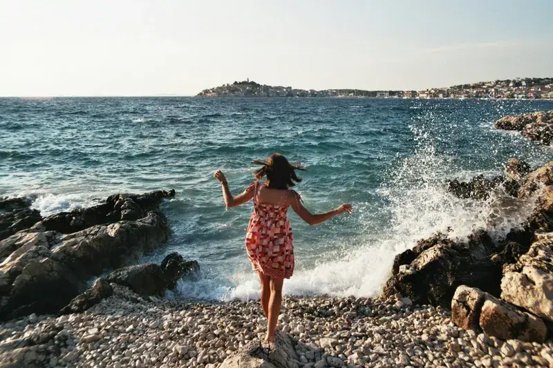 Cover Image for Embracing the Ocean: How Seaside Activities Boost Your Well-Being