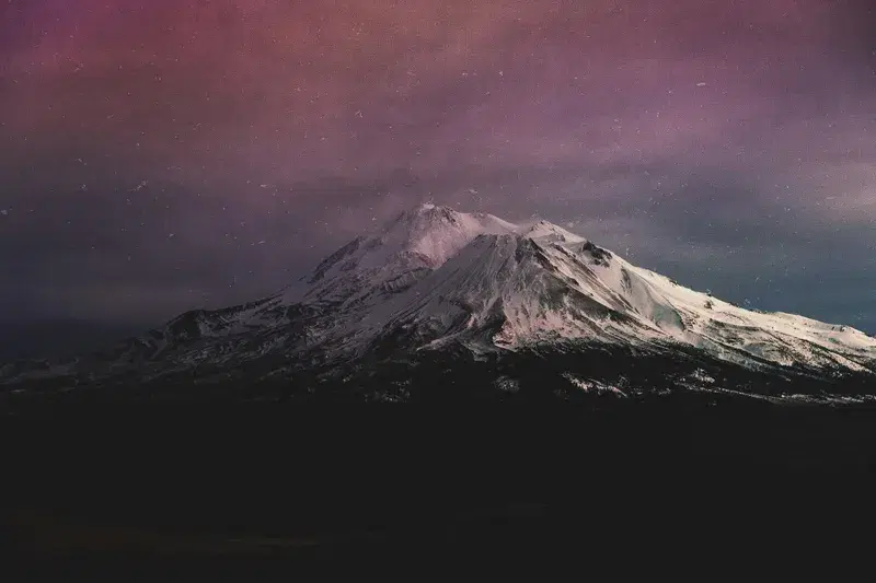 Cover Image for Finding Serenity in Nature: The Healing Power of Starry Nights