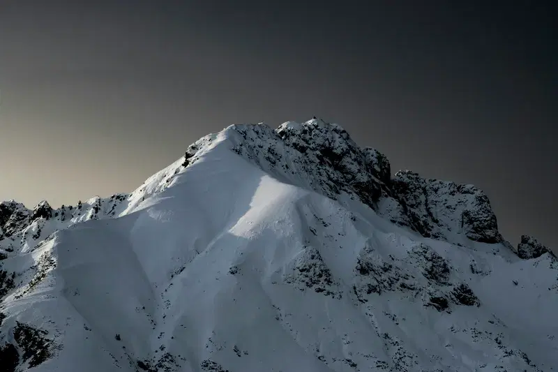 Cover Image for Finding Serenity in Snow-Covered Landscapes